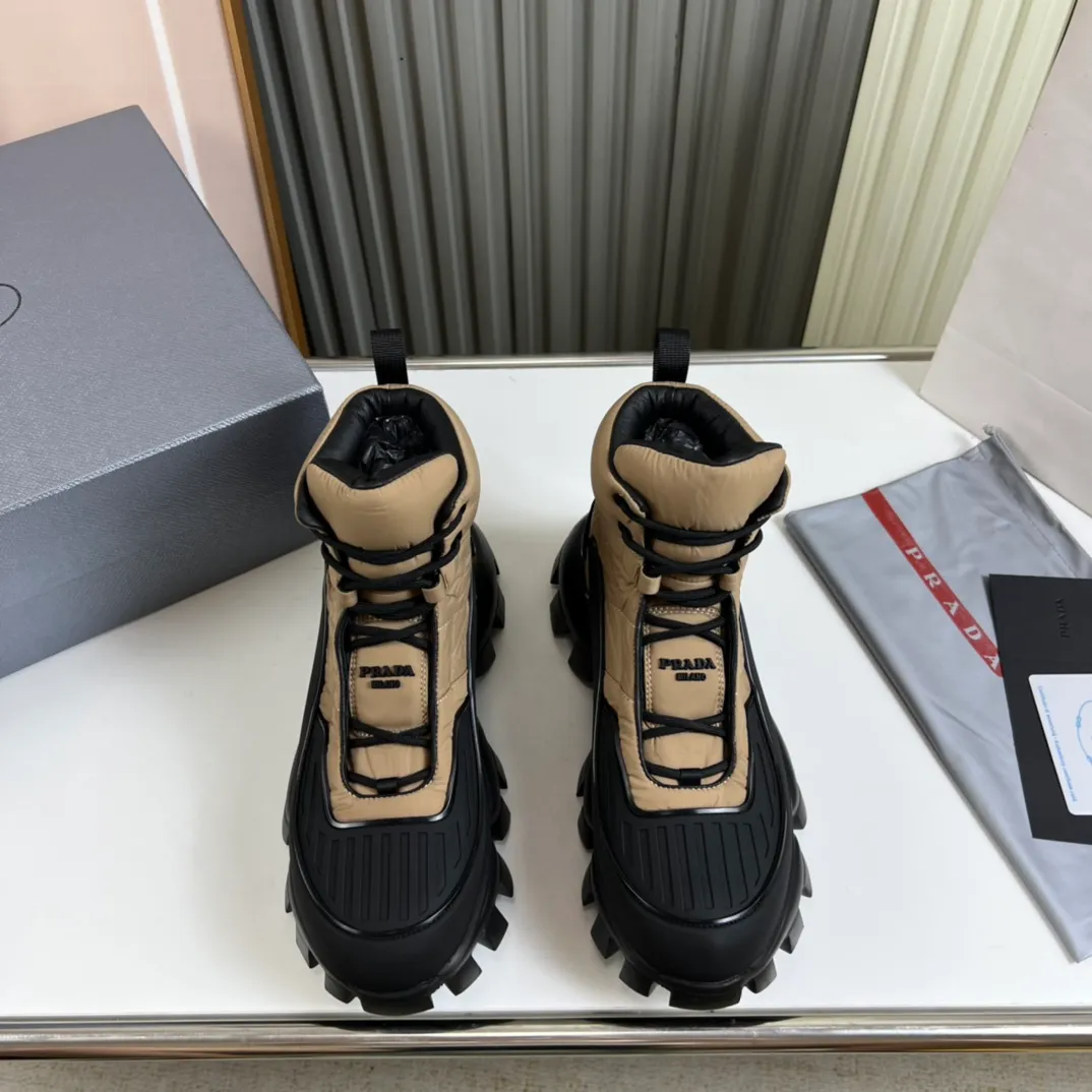 Men's shoes 💰620💰 [PRADA] Autumn and winter hot men's shoes shipped 👏Official website synchronized ⬆️Original fly-knit film fabric + cowhide lining, 1⃣️:1⃣️reproduction, original sole, 38-45 (45. Customized, non-refundable)